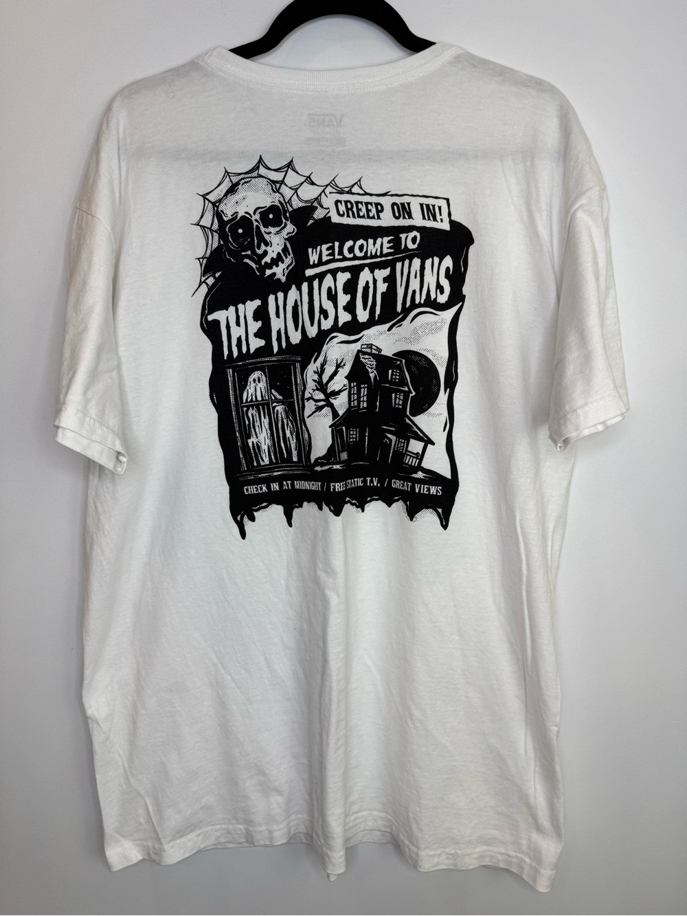 Vans on the hill The House of Vans White Graphic Tee size large graphic